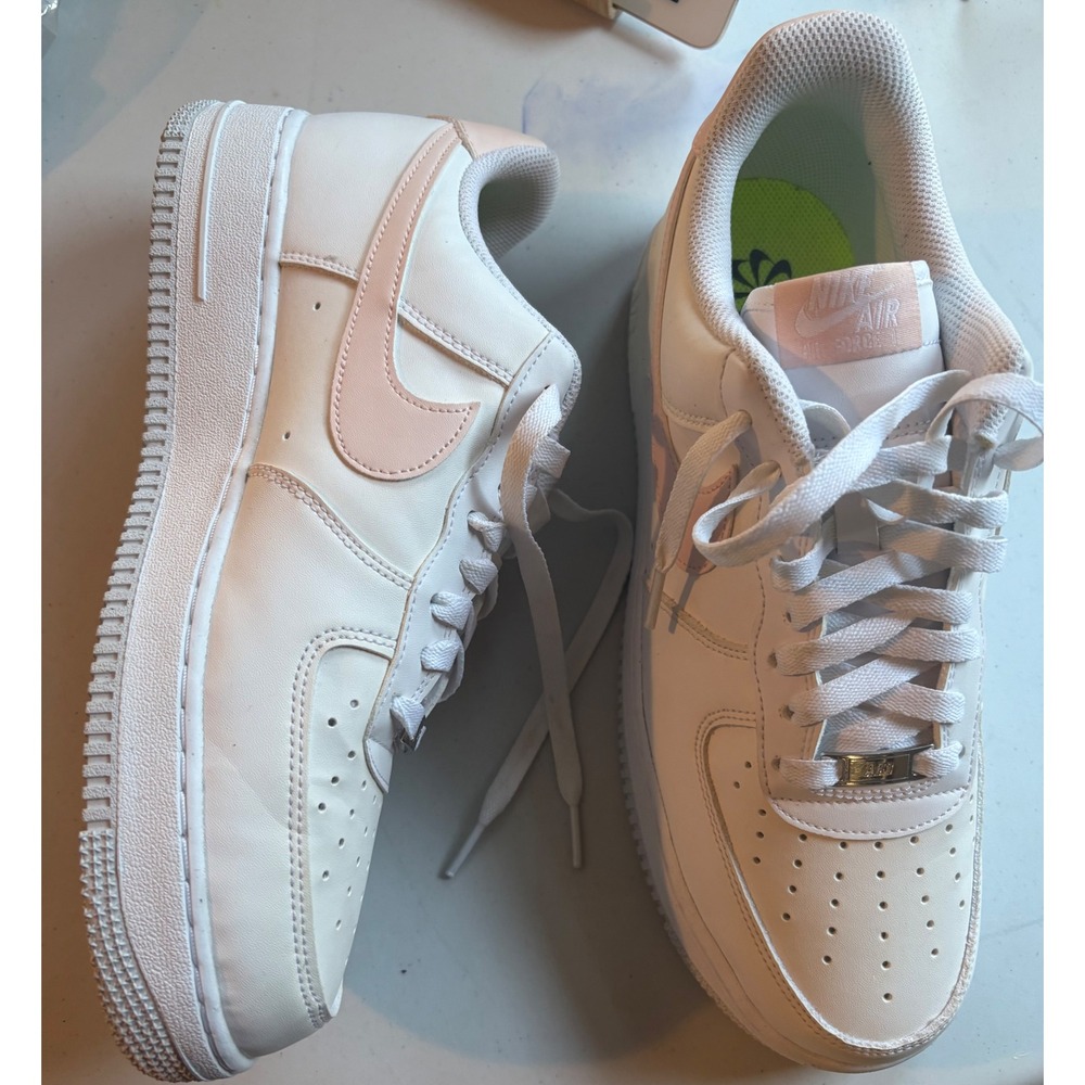 Nike Air Force 1 07 White Pink Size 11 Excellent
